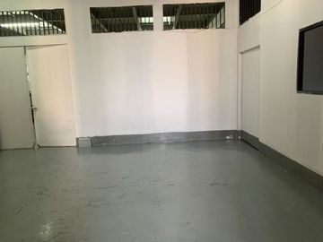 Gudang nusa dua jurumudi,2 lantai,hadap timur,harga 6,9M nego