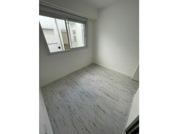 VENTA DEPARTAMENTO 2 AMB INTERNO, RECICLADO, MUY LUMINOSO, MAR DEL PLATA