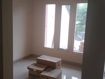 Rumah 2 Lantai Di Bintara