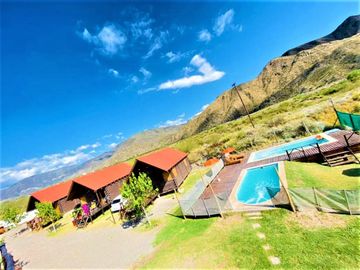 GREENWOOD VENDE INCREIBLE COMPLEJO DE 7 CABAÃAS CON AMENITIES EN EL CHALLAO, AL PIE DE CERRO ARCO, A 5 MINUTOS DE LA CIUDAD CAPITAL DE MENDOZA