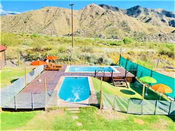 GREENWOOD VENDE INCREIBLE COMPLEJO DE 7 CABAÃAS CON AMENITIES EN EL CHALLAO, AL PIE DE CERRO ARCO, A 5 MINUTOS DE LA CIUDAD CAPITAL DE MENDOZA
