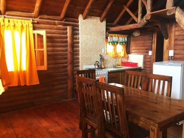 GREENWOOD VENDE INCREIBLE COMPLEJO DE 7 CABAÃAS CON AMENITIES EN EL CHALLAO, AL PIE DE CERRO ARCO, A 5 MINUTOS DE LA CIUDAD CAPITAL DE MENDOZA