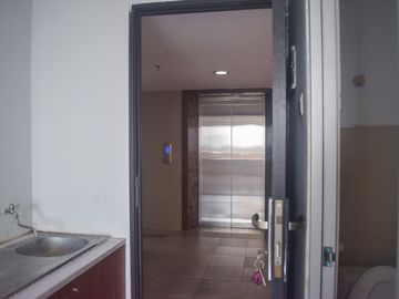 Dijual Kosongan Apartemen Menara Rungkut Surabaya
