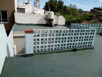 Departamento Tipo Casa en venta en Lanus Oeste