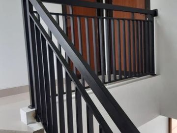 Rumah 2 lantai 500 an juta free biaya tanpa dp di sawangan