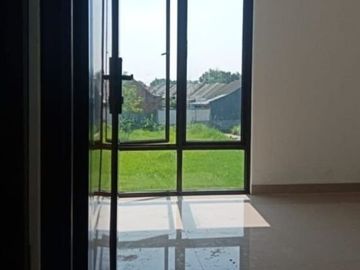Rumah 2 lantai 500 an juta free biaya tanpa dp di sawangan