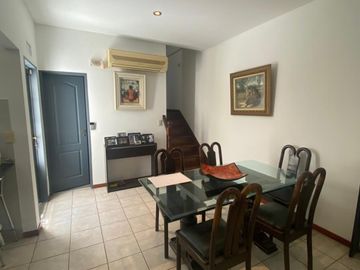 Duplex 4 Ambientes con Patio. Parrilla y Garaje.