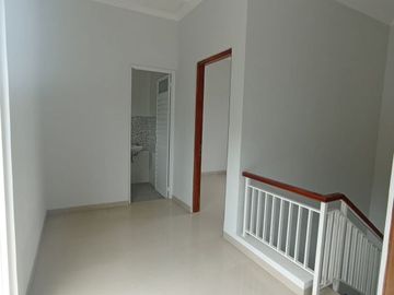 Rumah Siap Huni di Jl Godean Km 8 dekat Ringroad Demak Ijo