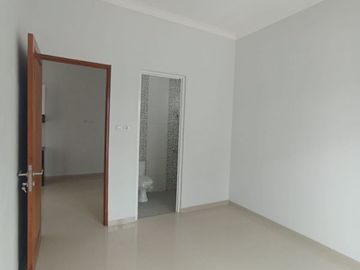 Rumah Siap Huni di Jl Godean Km 8 dekat Ringroad Demak Ijo