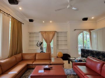DIJUAL RUMAH MEWAH dgn S.POOL at Jl KEMANG DALAM, JAKSEL