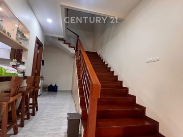 Dijual Rumah Strategis Siap Huni Di Bintaro Jaya Sektor 9