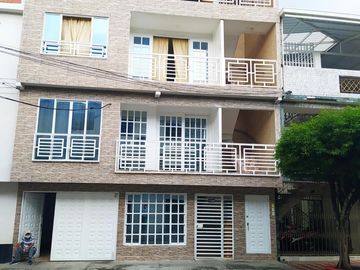 edificio en venta en acacias. Cod V3437409
