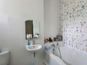 Rumah 5 Kamar Tidur Posisi Hook di Sektor 9 Rajawali Bintaro 4829