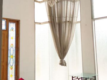 Disewakan Rumah Mewah Murah Letak Strategis