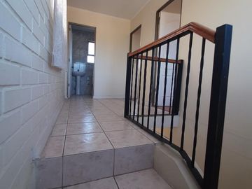Hermosa Casa En Santa Cruz