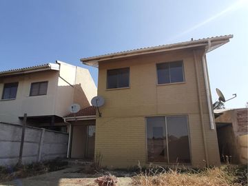 Hermosa Casa En Santa Cruz