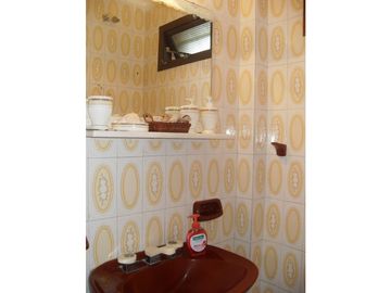 MOGOTES ; CHALET 4 AMBIENTES MUY COMODO-
