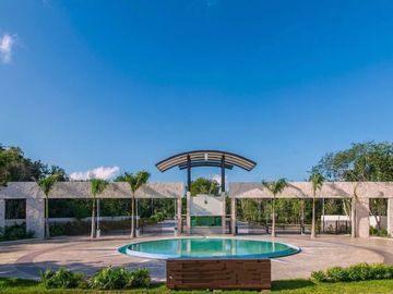 Casa con alberca privada, Sala de TV, zona con amenidades, venta Ciudad Mayakoba