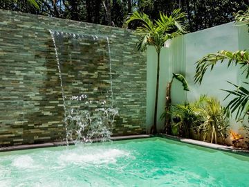 Casa con alberca privada, Sala de TV, zona con amenidades, venta Ciudad Mayakoba