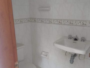 apartamento en venta en las mercedes. Cod V87005