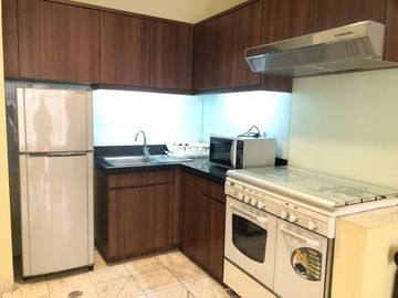 MENTENG REGENCY APARTMENT Deluxe 1 Bedroom Full Furnished