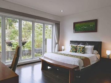 MODERN VILLA DI UNGASAN DENGAN 4 BED ROOM