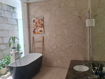 MODERN VILLA DI UNGASAN DENGAN 4 BED ROOM