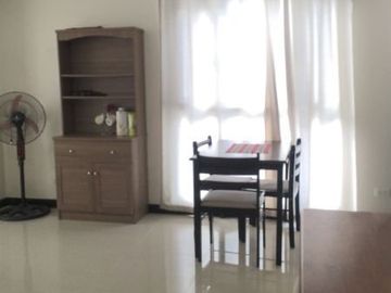 MANDALUYONG 1-BEDROOM CONDO UNIT FOR LEASE