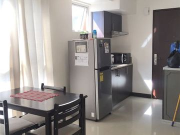 MANDALUYONG 1-BEDROOM CONDO UNIT FOR LEASE