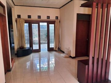 Rumah Terawat @Arcamanik Dekat ke Kawasan Antapani, Cisaranten dan Perumahan Setra Dago