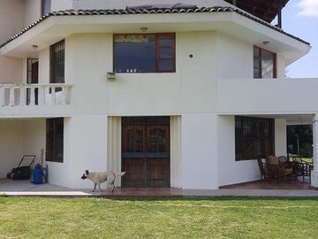 Linda quinta en venta  en Guayllabamba