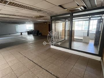 Oficina en arriendo en Las Condes segundo piso Bosque norte