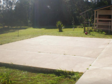 MODERNO CHALET SOBRE 4162 METROS DE LOTE. POSIBILIDAD DE 1 LOTE MAS.