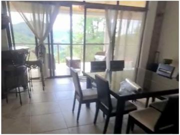 ALQUILER O VENTA DE CASA CON PISCINA EN ALTOS DEL MARIA