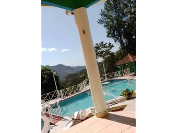 ALQUILER O VENTA DE CASA CON PISCINA EN ALTOS DEL MARIA