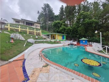 ALQUILER O VENTA DE CASA CON PISCINA EN ALTOS DEL MARIA