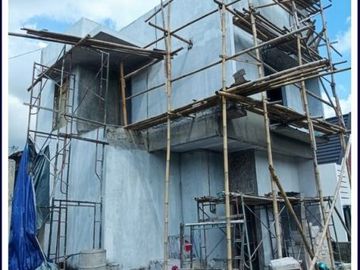 Siap Huni Hunian Modern 2 Lantai Harga 800Jt-an di Sleman