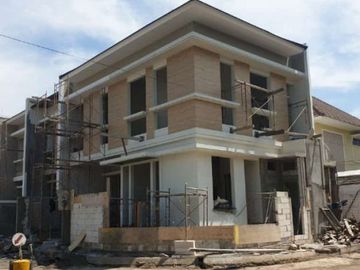 New Minimalis Tengah Kota Dekat Semolowaru,RS Premier, UNTAG