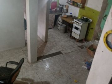 Casa en venta en Isidro Casanova