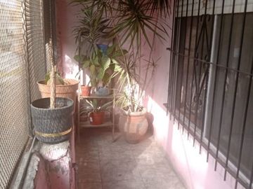 Casa en venta en Isidro Casanova