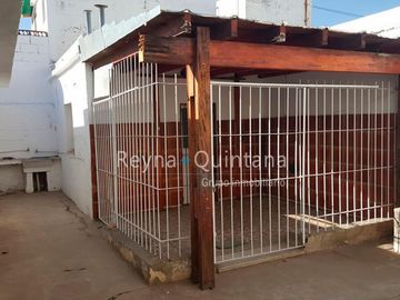 Casa interna de 2 dormitorios + Depto en venta – Bº Jardín