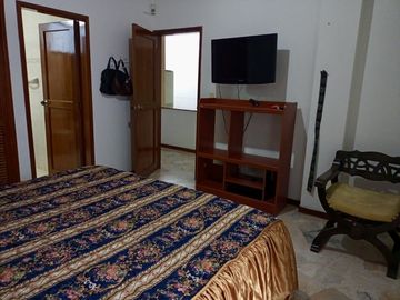 casa en venta en el ingenio ii. Cod V18165
