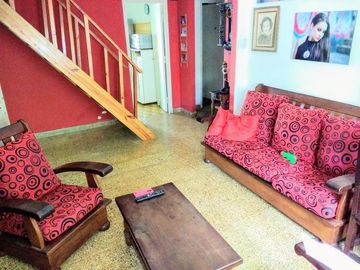Munro - Chalet de 7 amb  en 2 Plantas con Excelente ubicación!!