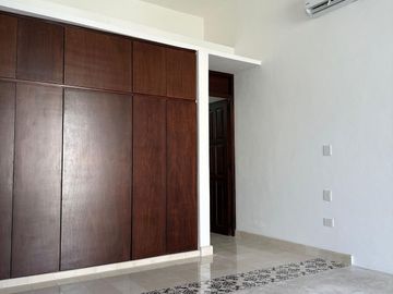Casa remodelada y restaurada a estrenar en el Centro de Mérida, Yucatán