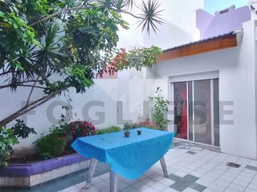 PH 4 Amb con 2 Patios en Versalles