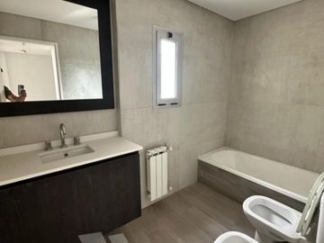 Semipiso en venta en Bernal Centro