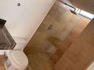 Condominio con alberca, area de asador, centro de negocios, concierge, venta Vil