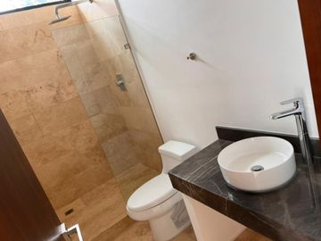 Condominio con alberca, area de asador, centro de negocios, concierge, venta Vil