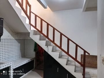 Rumah 1.5 lantai, semi furnished, hoek, mampang, pancoran mas, depok