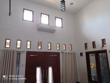 Rumah 1.5 lantai, semi furnished, hoek, mampang, pancoran mas, depok